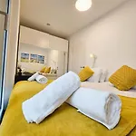 Appartement Luxury 1 Bedroom Flat With Parking