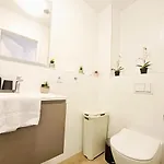 Luxury 1 Bedroom Flat With Parking Appartement