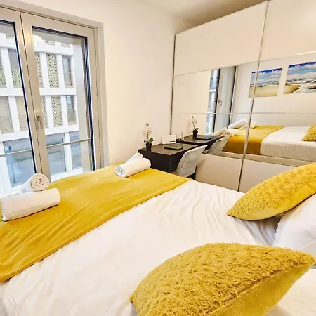 Lejlighed Luxury 1 Bedroom Flat With Parking